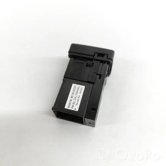 Toyota Land Cruiser (J150) Connettore plug in USB 8619060030