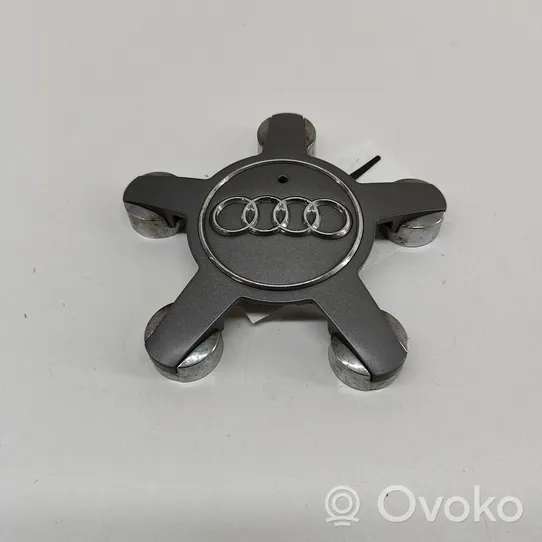 Audi Q5 SQ5 R 12 riteņa dekoratīvais disks (-i) 4F0601165N