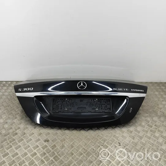 Mercedes-Benz S W222 Takaluukun/tavaratilan kansi A2227500075