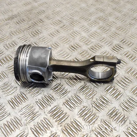 BMW 5 F10 F11 Piston 8508023