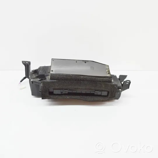 Toyota Camry VIII XV70  HUD-näyttö 8310833031