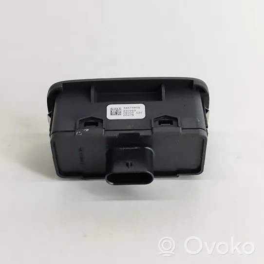 Volvo XC40 Tailgate/boot open switch button 31674801