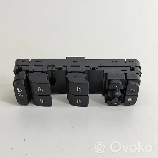 Volvo XC40 Electric window control switch 32319765