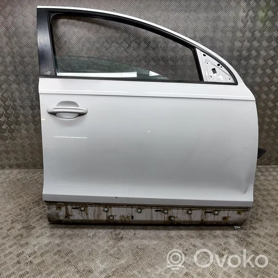 Audi Q7 4L Priekinės durys 4L0831052A