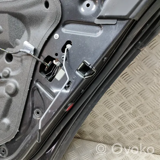 BMW 5 F10 F11 Tür hinten 7206114