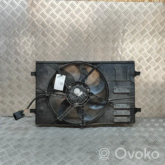 Volkswagen Golf VII Radiator cooling fan shroud 5Q0121205AP