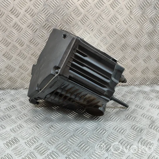 Audi A4 S4 B9 Boîtier de filtre à air 8W0133835P