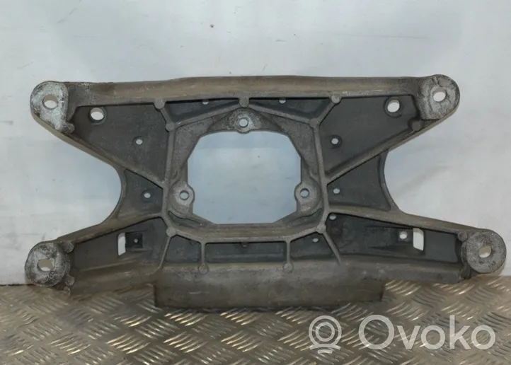 Audi A4 S4 B8 8K Pavarų dėžės tvirtinimo kronšteinas 8K0399263K