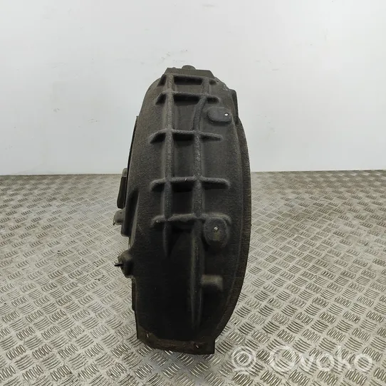 Audi Q3 8U Nadkole tylne 8U0810171A