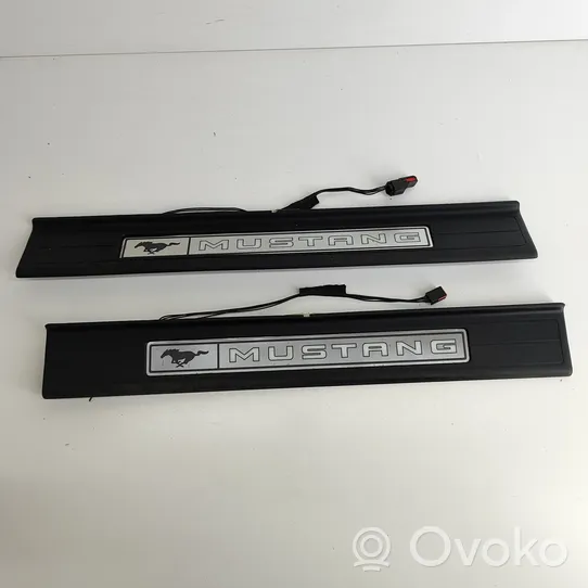 Ford Mustang VI sill trim set (inner) FR3J6313222AAW