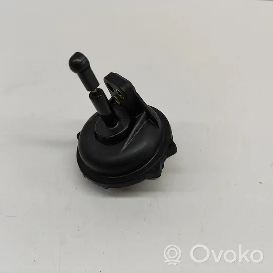 Volkswagen Golf II Engine mount vacuum valve 055129061J