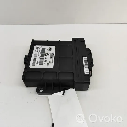 Volkswagen Touareg II Module de contrôle de boîte de vitesses ECU 0C8927755C