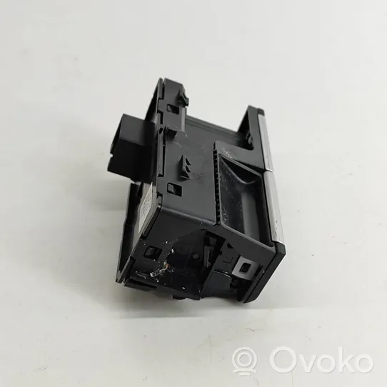 Volkswagen Golf VIII Hand parking brake switch 5H0927225A