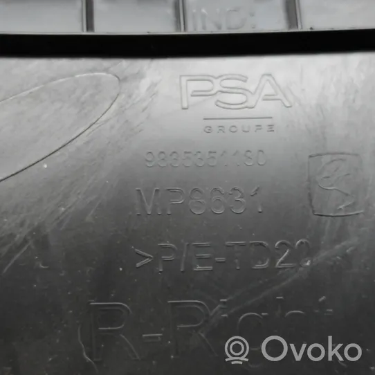 Opel Mokka X Rivestimento portellone 9835351180