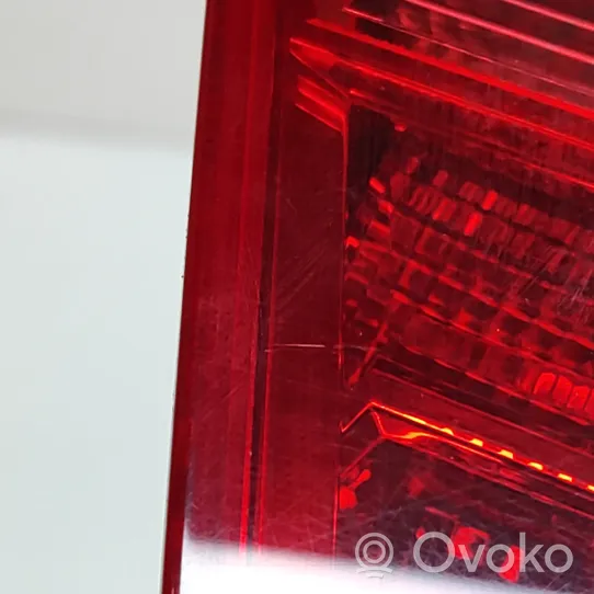 Audi A5 8T 8F Lampy tylnej klapy bagażnika 8T0945093C