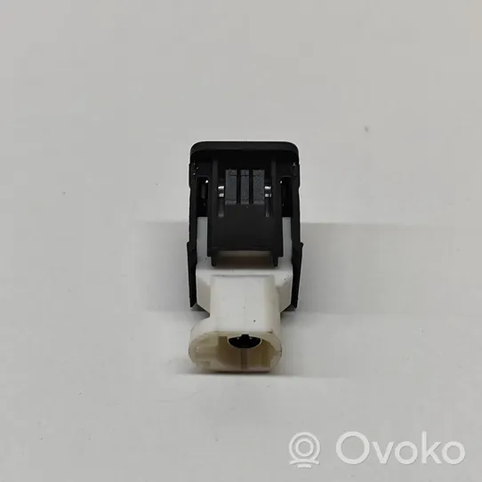 BMW 4 G22 G23 G24 G26 USB socket connector 9229294