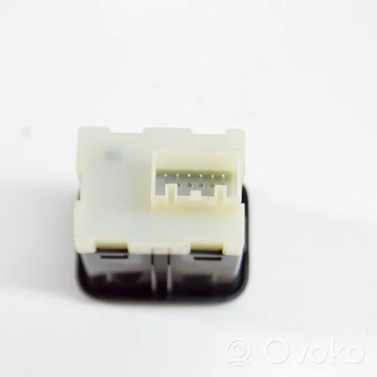 Opel Insignia B Connettore plug in USB 13598459