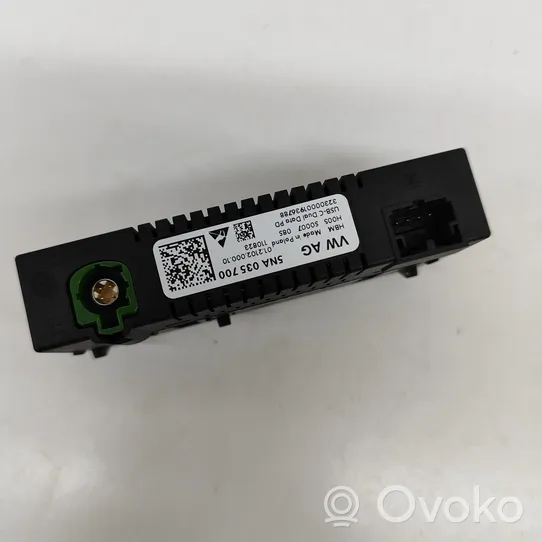 Volkswagen Golf VIII USB-pistokeliitin 5NA035700