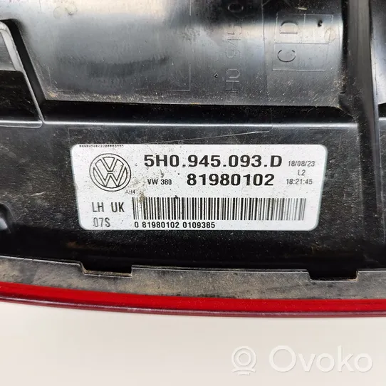 Volkswagen Golf VIII Takaluukun takavalot 5H0945093D