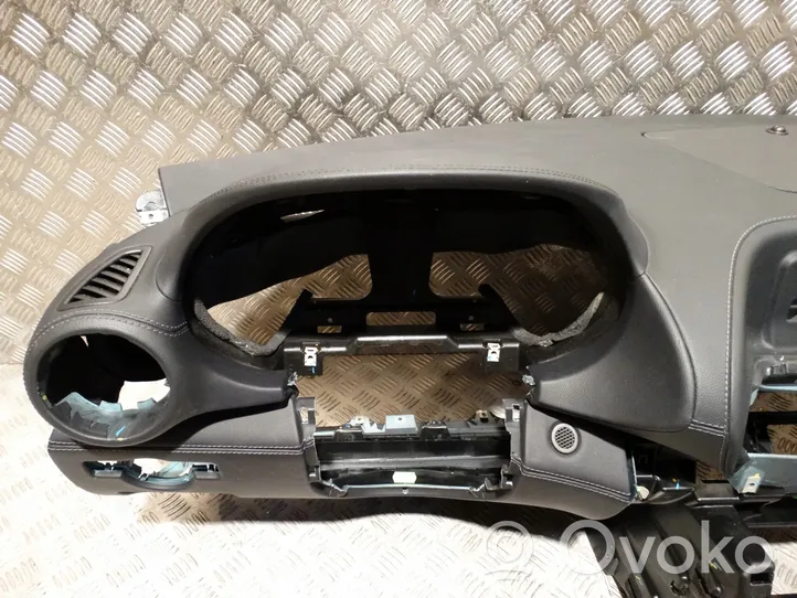 BMW 5 G30 G31 Armaturenbrett Cockpit 