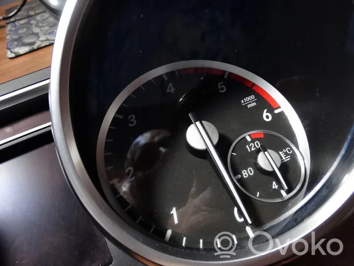 Mercedes-Benz GLE (W166 - C292) Geschwindigkeitsmesser Cockpit 