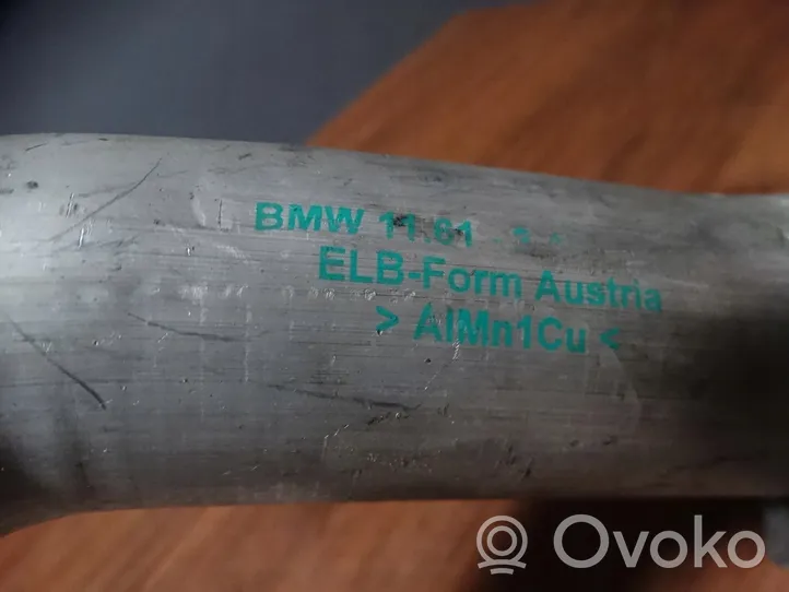 BMW X3 E83 Välijäähdyttimen letku 