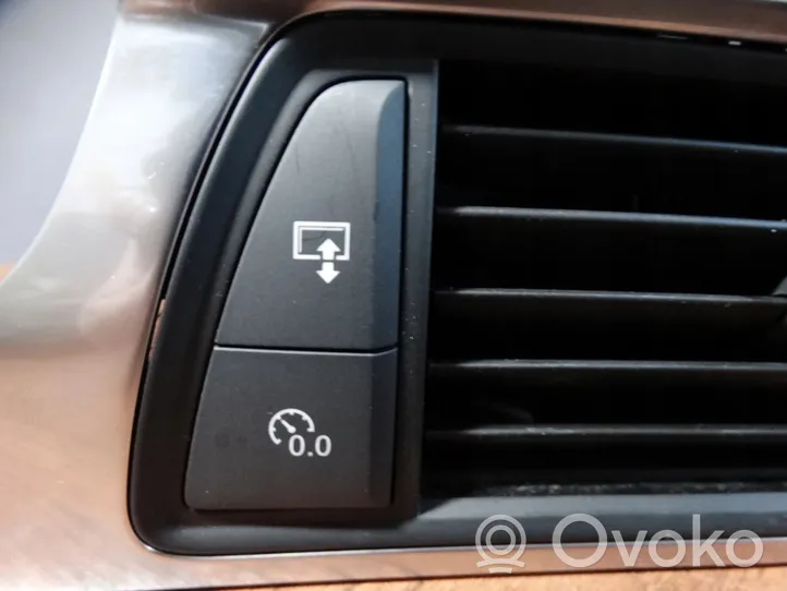 Audi A7 S7 4K8 Griglia di ventilazione centrale cruscotto 