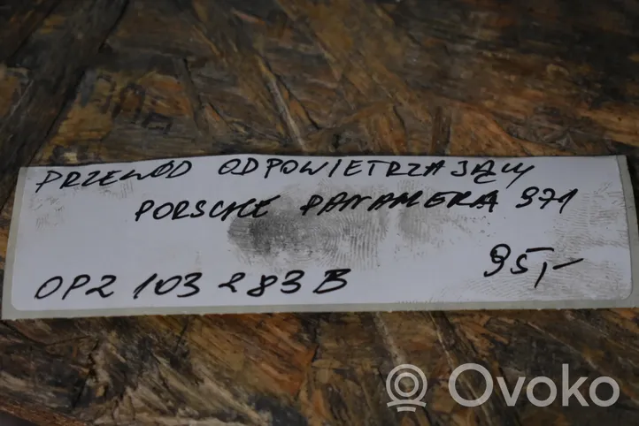 Porsche Panamera (971) Moottorin vesijäähdytyksen putki/letku 