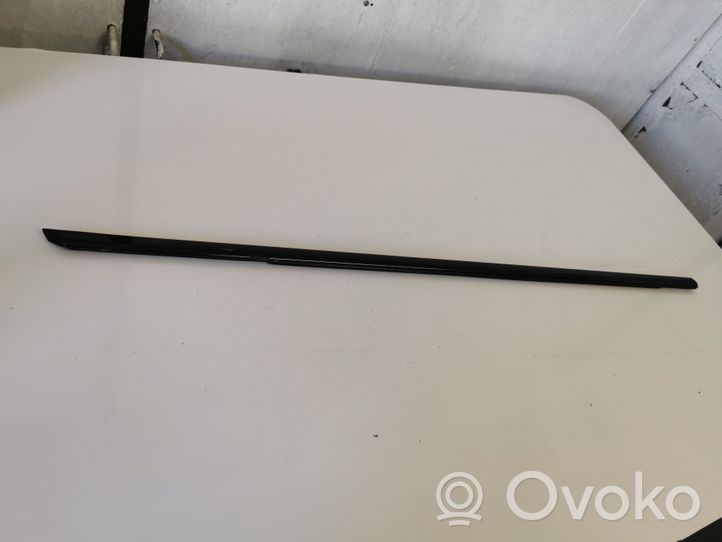 BMW 7 F01 F02 F03 F04 Rivestimento modanatura del vetro della portiera anteriore 7185228