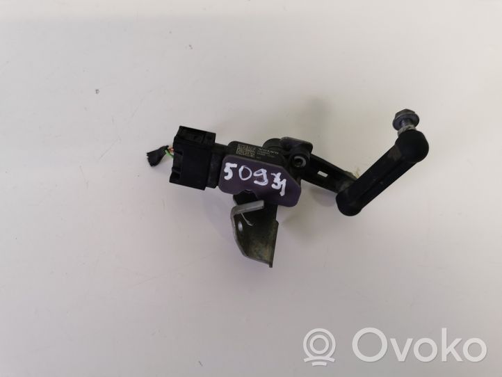 Volvo XC60 Sensore di livello di altezza della sospensione pneumatica anteriore (usato) 31406563