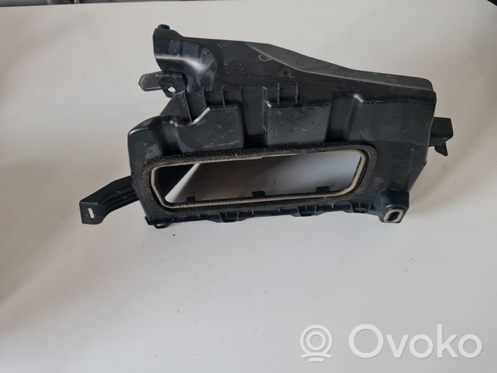 Volvo XC90 Oro paėmimo kanalo detalė (-ės) 31353768