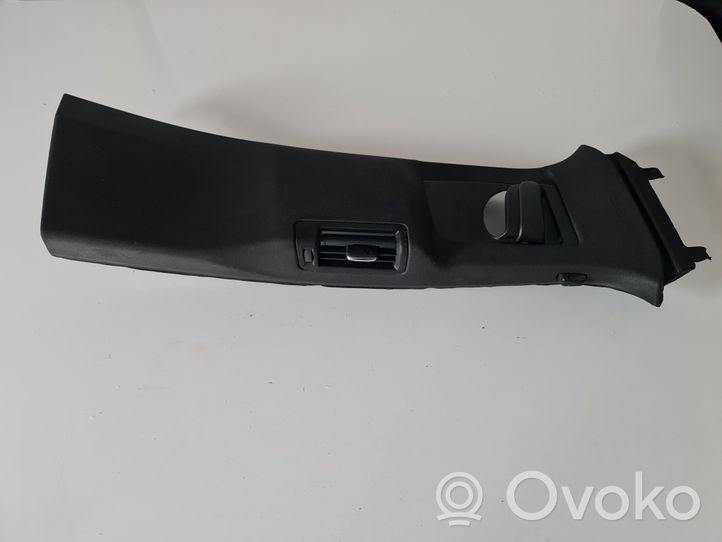 Volvo XC60 Seat belt trim 31425696