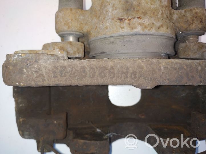 Volvo V70 Front brake caliper 9203723