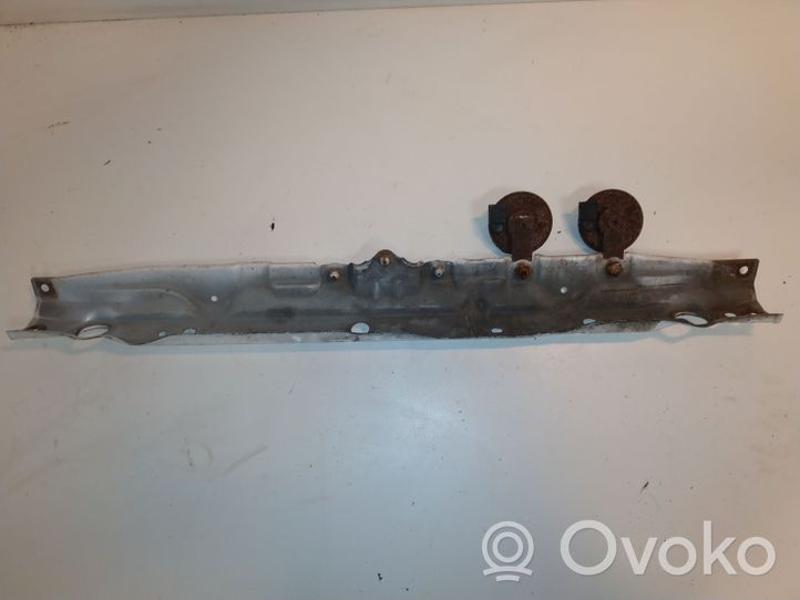 Toyota Avensis Verso Radiateur panneau supérieur d'admission d'air F2446