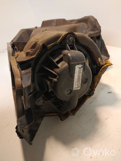 Opel Vivaro Ventola riscaldamento/ventilatore abitacolo 