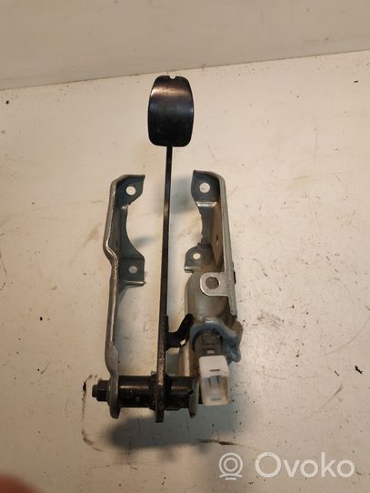 Opel Vivaro Brake pedal 