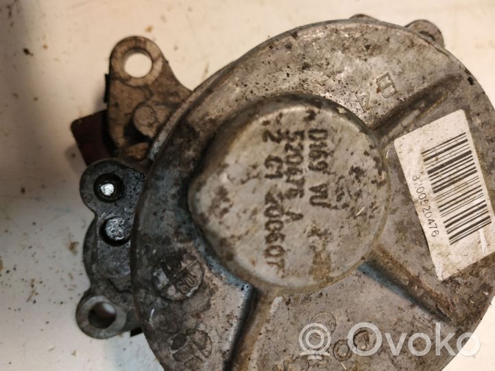 Opel Vivaro Pompa a vuoto 8200520476