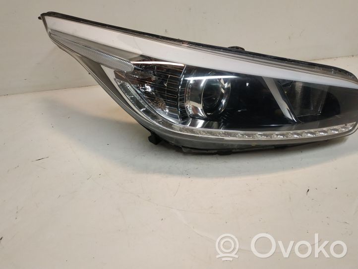 KIA Ceed Lampa przednia 3Z92101700