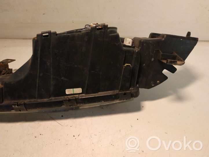 Ford Mondeo MK I Lampa przednia 