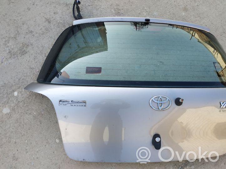 Toyota Yaris Tylna klapa bagażnika 821840D020