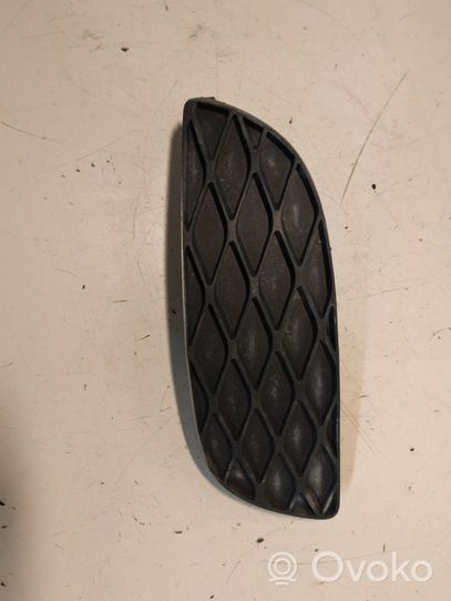 Toyota Yaris Grille inférieure de pare-chocs avant 521280D010