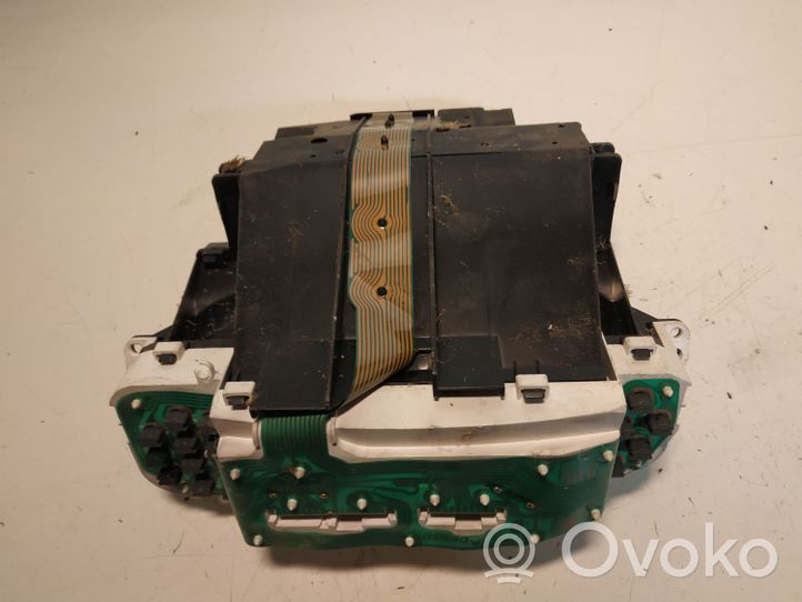 Toyota Yaris Tachimetro (quadro strumenti) 9880