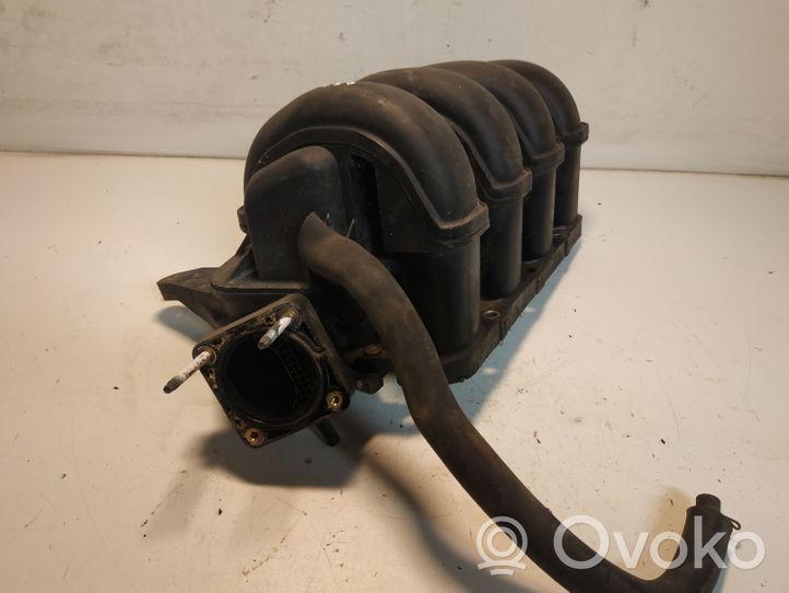 Toyota Corolla Verso AR10 Intake manifold 