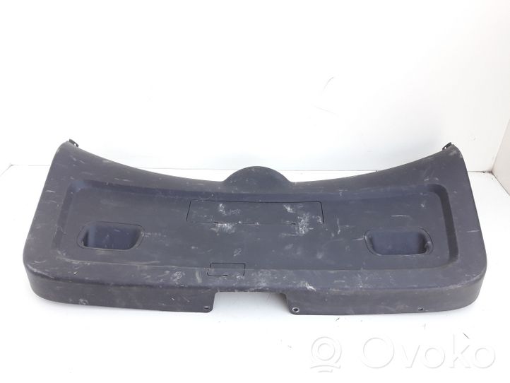 Toyota Corolla Verso AR10 Garniture de hayon 677660F010