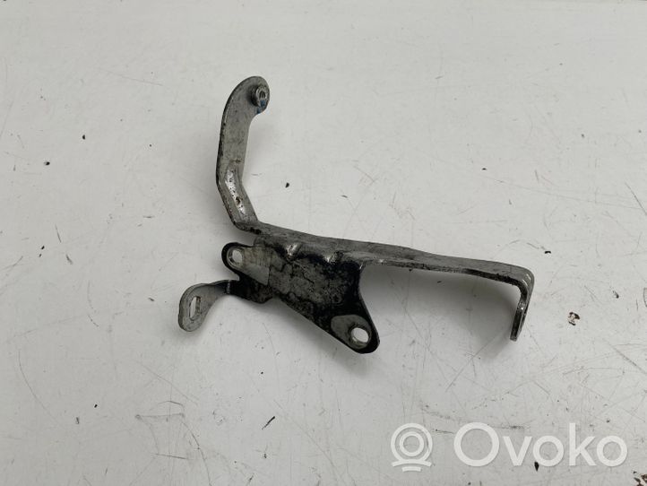 Volvo V40 Supporto della valvola di raffreddamento EGR 31358502