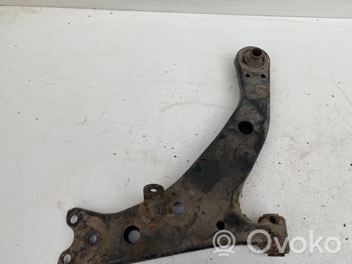 Toyota Corolla E110 Fourchette, bras de suspension inférieur avant 