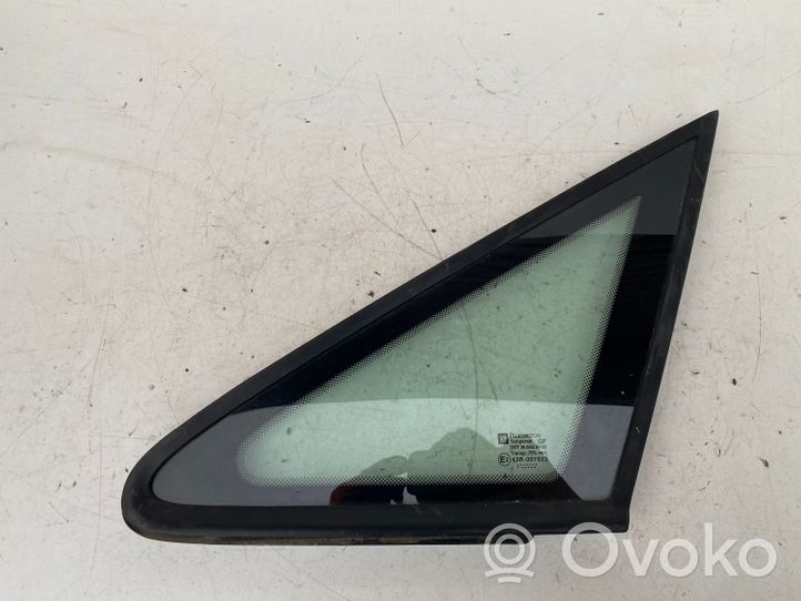 Opel Zafira A Fenêtre latérale avant / vitre triangulaire (4 portes) 