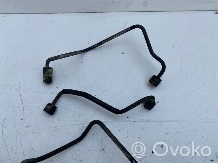 Toyota Avensis T250 Tuyau d'alimentation d'injecteur de carburant 