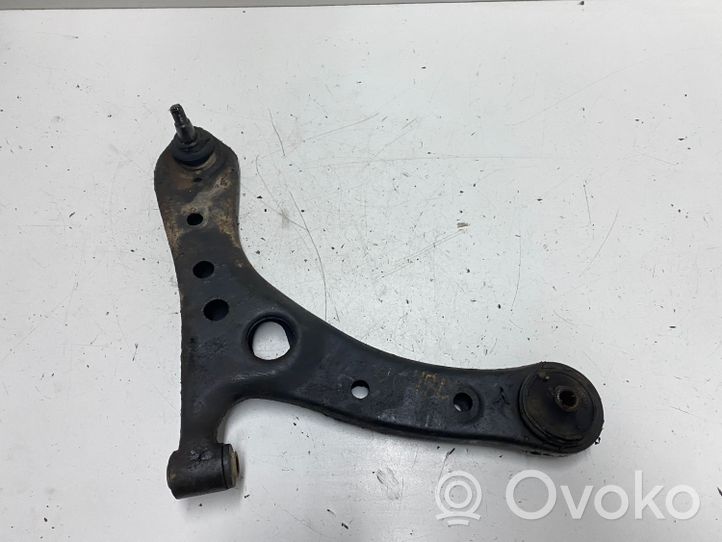 Toyota Avensis Verso Front lower control arm/wishbone 