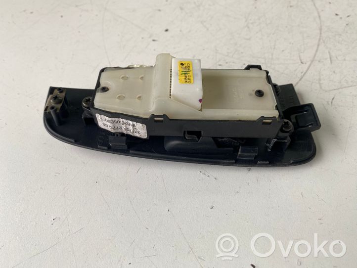 Toyota Avensis T250 Interrupteur commade lève-vitre 8482005090